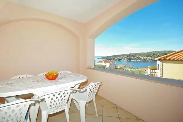 Apart Daire (2-Bedroom Apt with Terrace n Sea View)