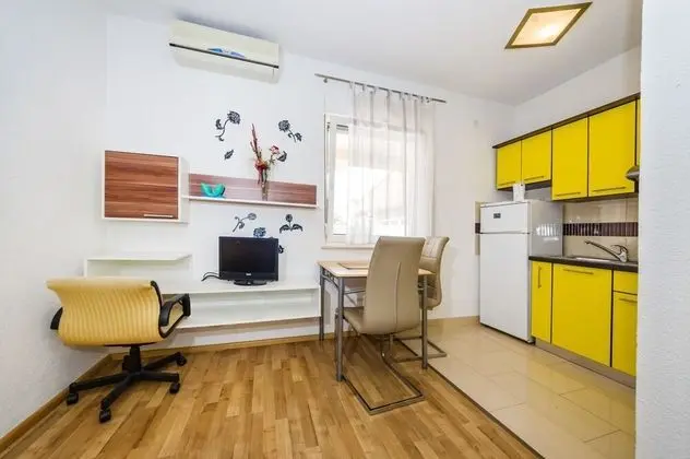 Junior Stüdyo, 1 Büyük (Queen) Boy Yatak, Avlu Manzaralı