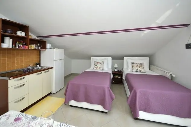 Apart Daire, Teras, Deniz Manzaralı