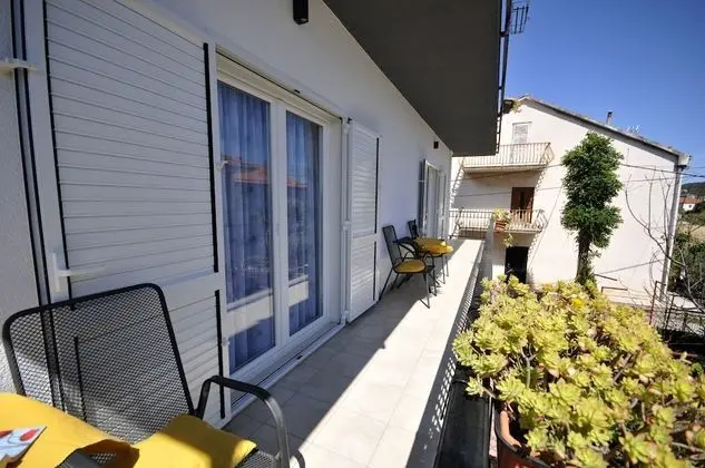 Family Apart Daire, 1 Yatak Odası, Deniz Manzaralı, Denize Bakan