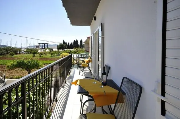 Family Apart Daire, 1 Yatak Odası, Deniz Manzaralı, Denize Bakan