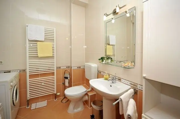 Family Apart Daire, 1 Yatak Odası, Deniz Manzaralı, Denize Bakan