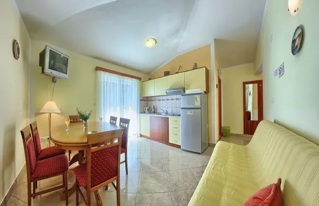 Apart Daire, 2 Yatak Odası, Balkon, Deniz Manzaralı