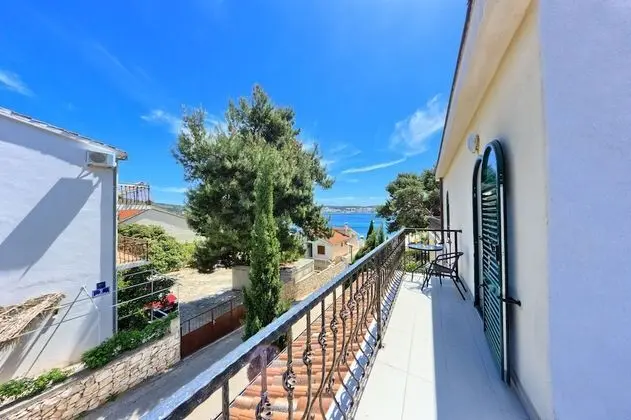 Deluxe Tek Büyük Yataklı Oda, Balkon (Partial sea view)
