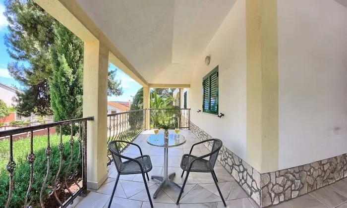 Deluxe Tek Büyük Yataklı Oda, Balkon (Partial sea view)