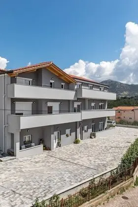 Apart Daire (Comfort Two Bedroom Apartment with Ba)