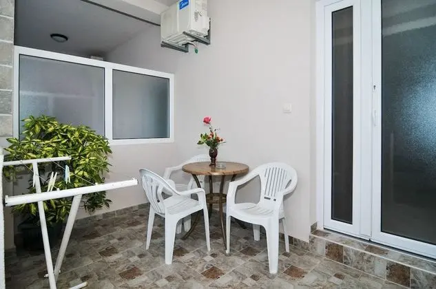 Stüdyo, Teras (2)