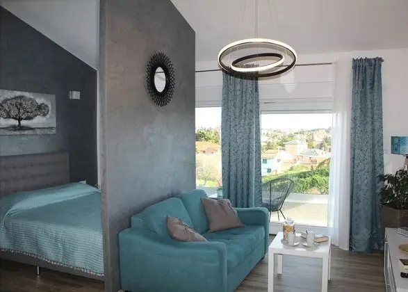 Stüdyo, Deniz Manzaralı