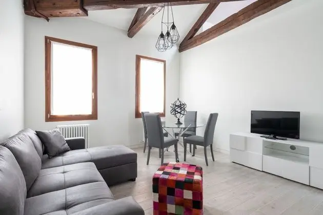 Deluxe Apart Daire, 2 Yatak Odası, Kanal Manzaralı (2 - Check-in online)