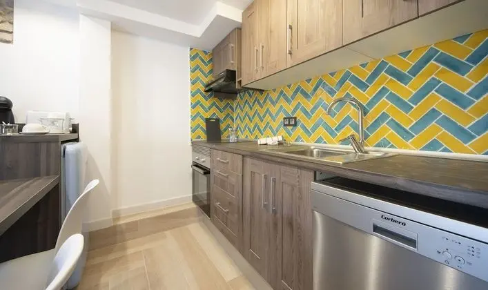 Apart Daire, 2 Yatak Odası (2)