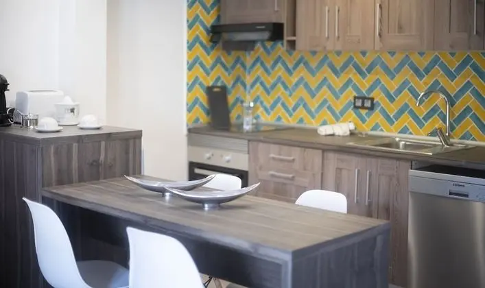 Apart Daire, 2 Yatak Odası (2)