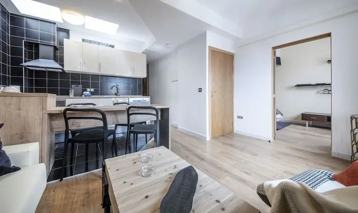 Apart Daire, 3 Yatak Odası (3)