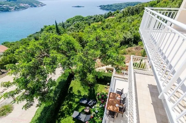 Apart Daire (One Bedroom Apartment with Terrace an)