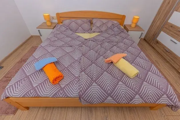 Apartment, 2 Bedrooms (3)