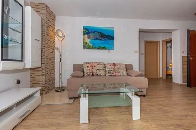 Apartment, 2 Bedrooms (3)