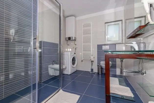 Apartment, 2 Bedrooms (3)