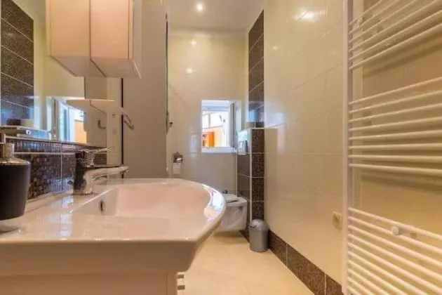 Apartment, 3 Bedrooms (1)