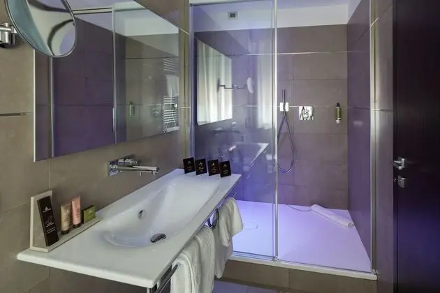 Junior Süit, 1 En Büyük (King) Boy Yatak