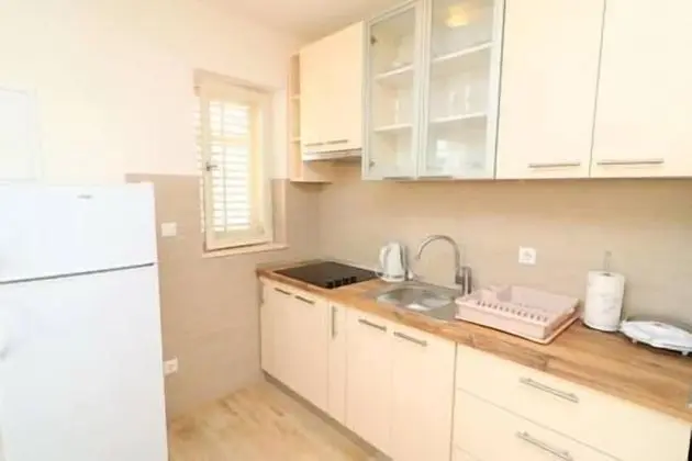 Stüdyo (Studio Apartment with Terrace)