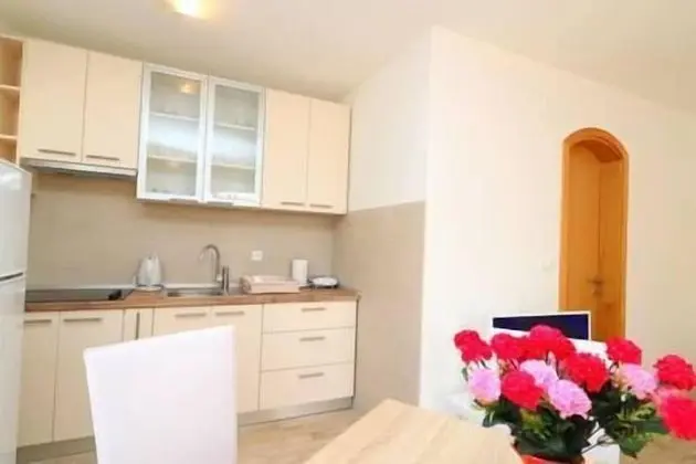 Stüdyo (Studio Apartment with Terrace)