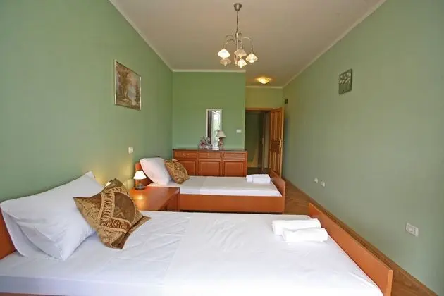 Apart Daire, Havuz Manzaralı (4)