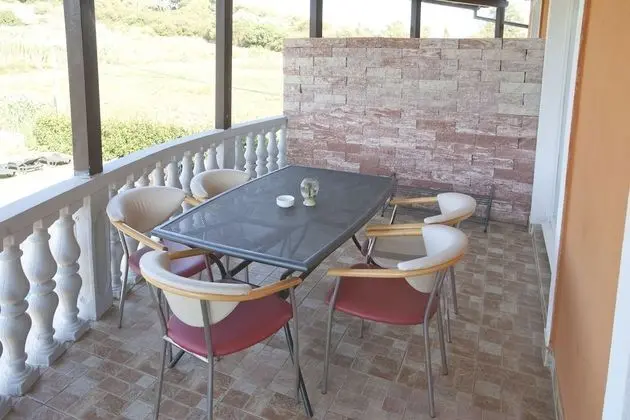 Apart Daire, Havuz Manzaralı (4)