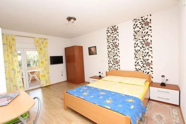 Stüdyo (1st Floor)