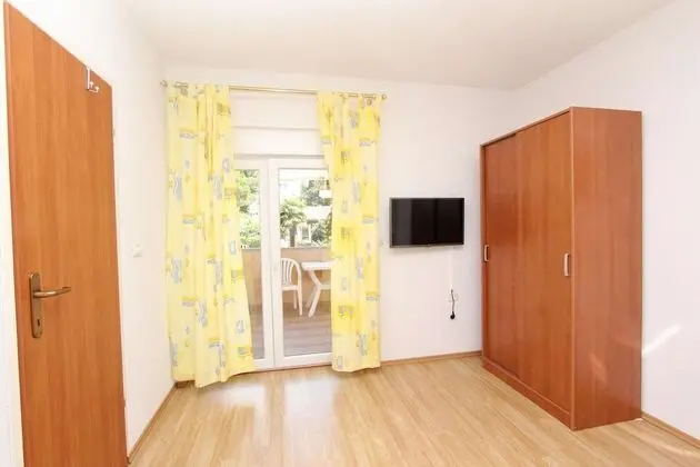 Stüdyo (1st Floor)