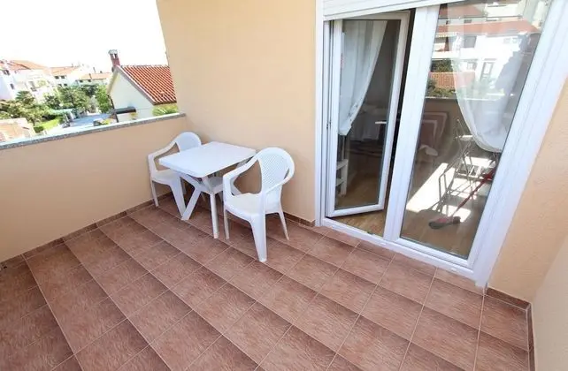 Stüdyo (1st Floor)