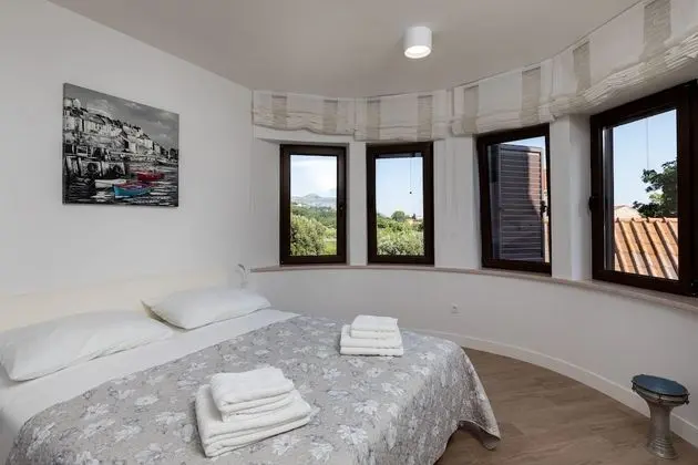 Apart Daire (Premium Two Bedroom w Swimming Pool)