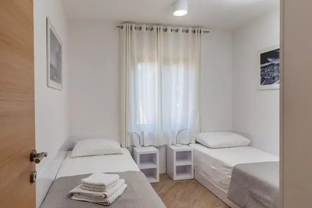 Apart Daire (Premium Two Bedroom w Swimming Pool)