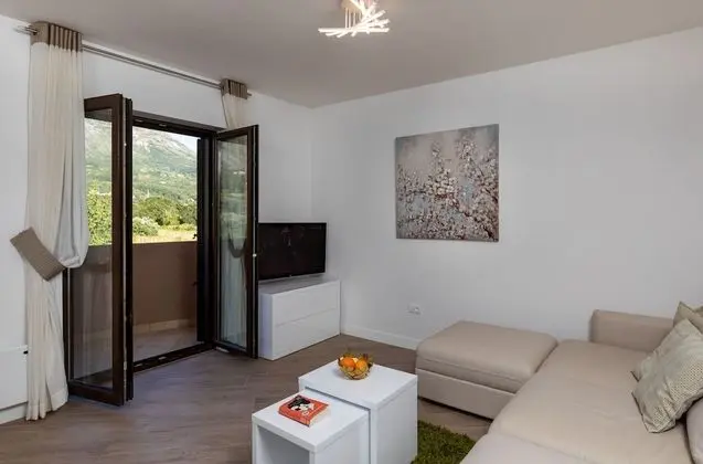 Apart Daire (Premium Two Bedroom w Swimming Pool)