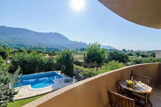 Apart Daire (Premium Two Bedroom w Swimming Pool)