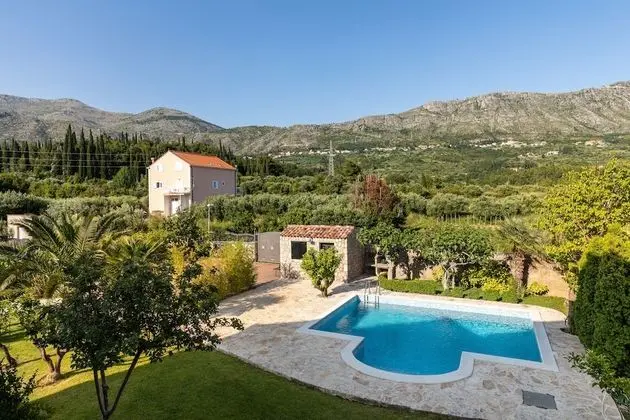 Apart Daire (Premium Two Bedroom w Swimming Pool)