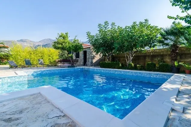 Apart Daire (Premium Two Bedroom w Swimming Pool)