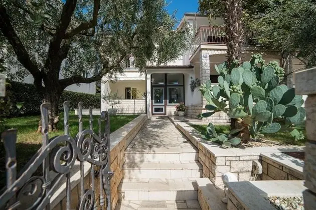 Apart Daire, 1 Çift Kişilik Yatak