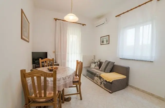 Apart Daire, 1 Çift Kişilik Yatak ve Çekyat