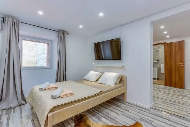 Apart Daire, Zemin Kat (Small, sweet & cosy 1)