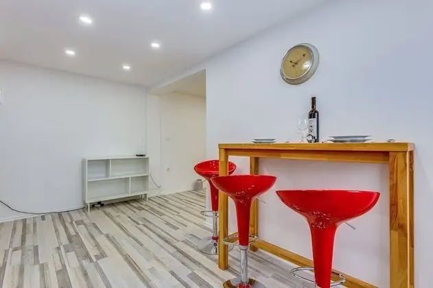 Apart Daire, Zemin Kat (Small, sweet & cosy 1)