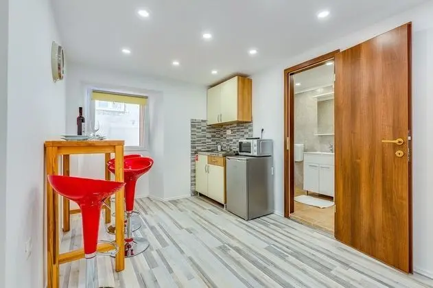 Apart Daire, Zemin Kat (Small, sweet & cosy 1)