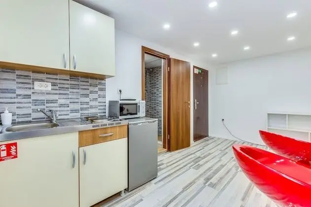 Apart Daire, Zemin Kat (Small, sweet & cosy 1)