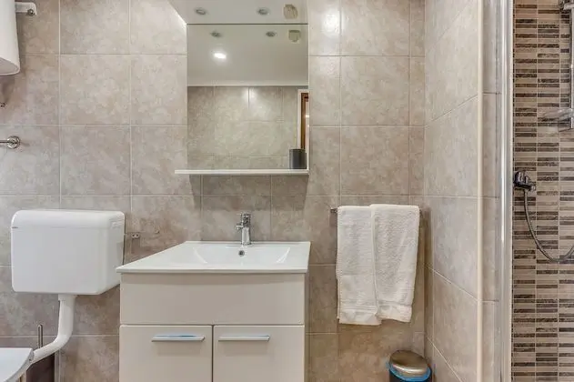 Apart Daire, Zemin Kat (Small, sweet & cosy 1)