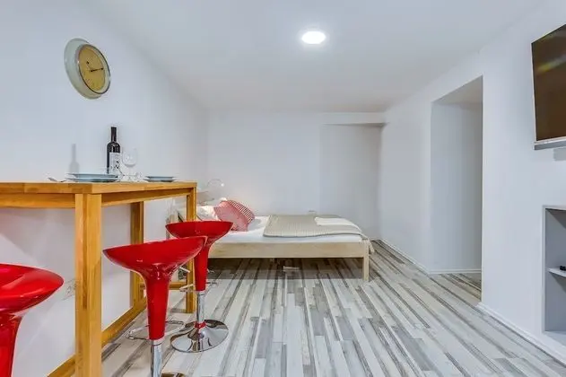 Stüdyo (Small, sweet & cosy 2)