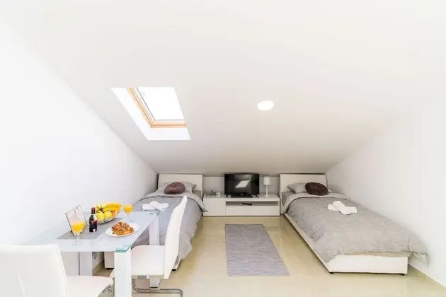 Stüdyo (Comfort Studio w/ Balcony n City View)