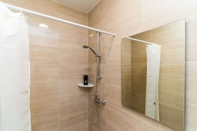 Stüdyo (Comfort Studio w/ Balcony n City View)