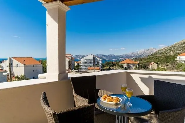 Stüdyo (Deluxe Studio w/ Balcony n City View)