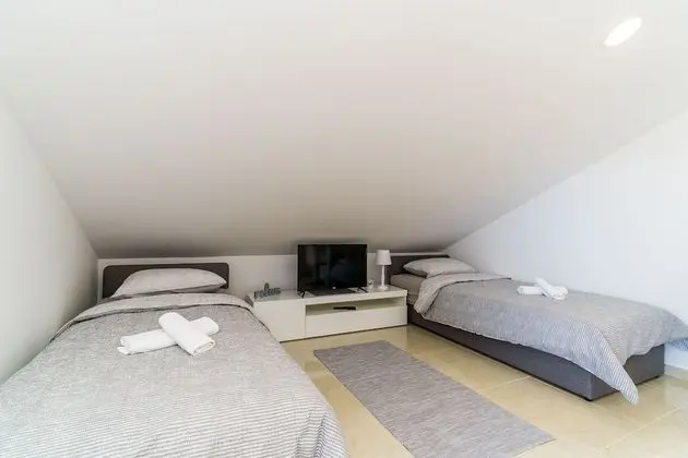 Stüdyo (Deluxe Studio w/ Balcony n City View)