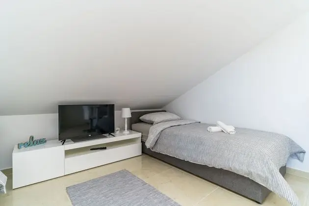 Stüdyo (Deluxe Studio w/ Balcony n City View)