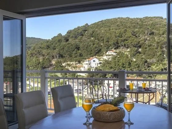Apart Daire (Two bedroom apartment with balcony)