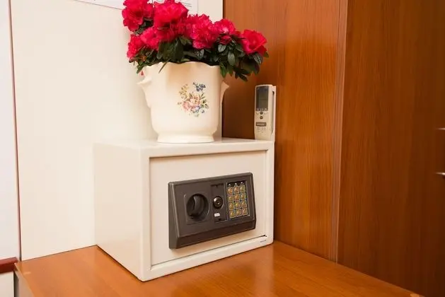 Comfort Tek Büyük veya İki Ayrı Yataklı Oda